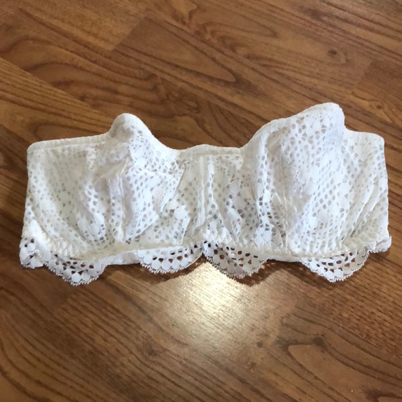 Victoria’s Secret lace bandeau bralette, BNWT - Picture 1 of 5